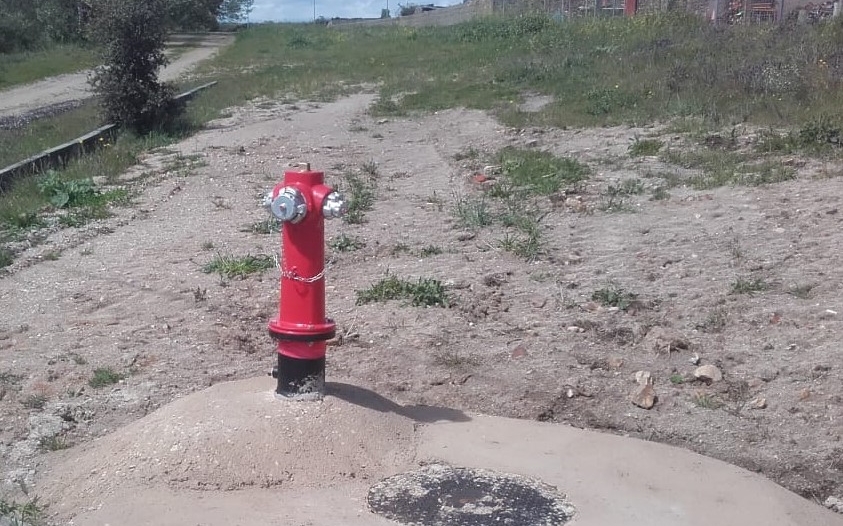 Imagen de un hidrante. Imagen de un hidrante.