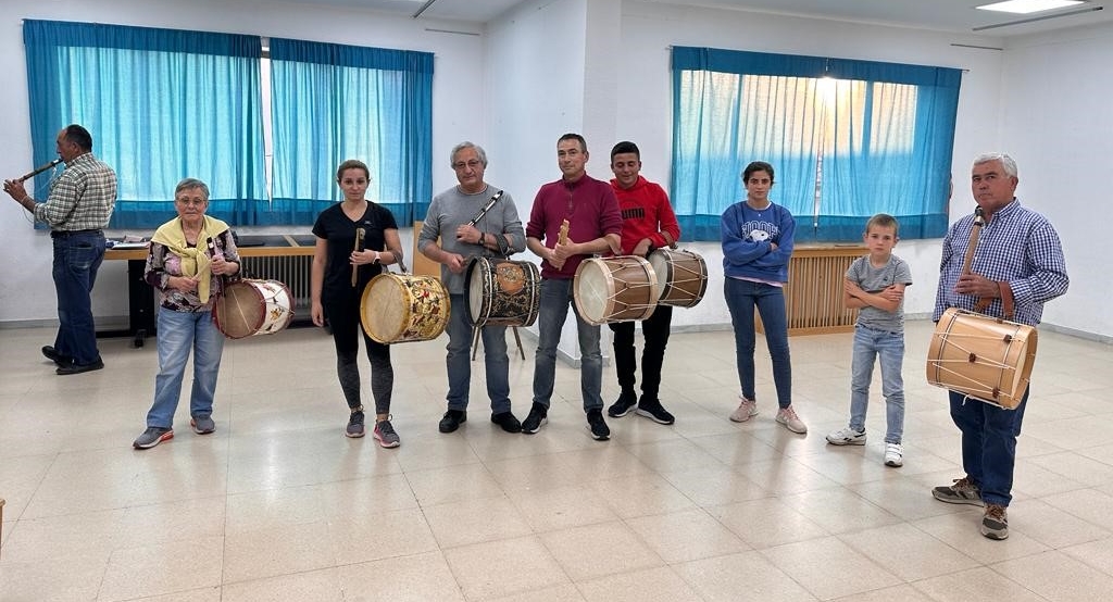 Imagen de un curso de gaita y tamboril en Vitigudino. Imagen de un curso de gaita y tamboril en Vitigudino.