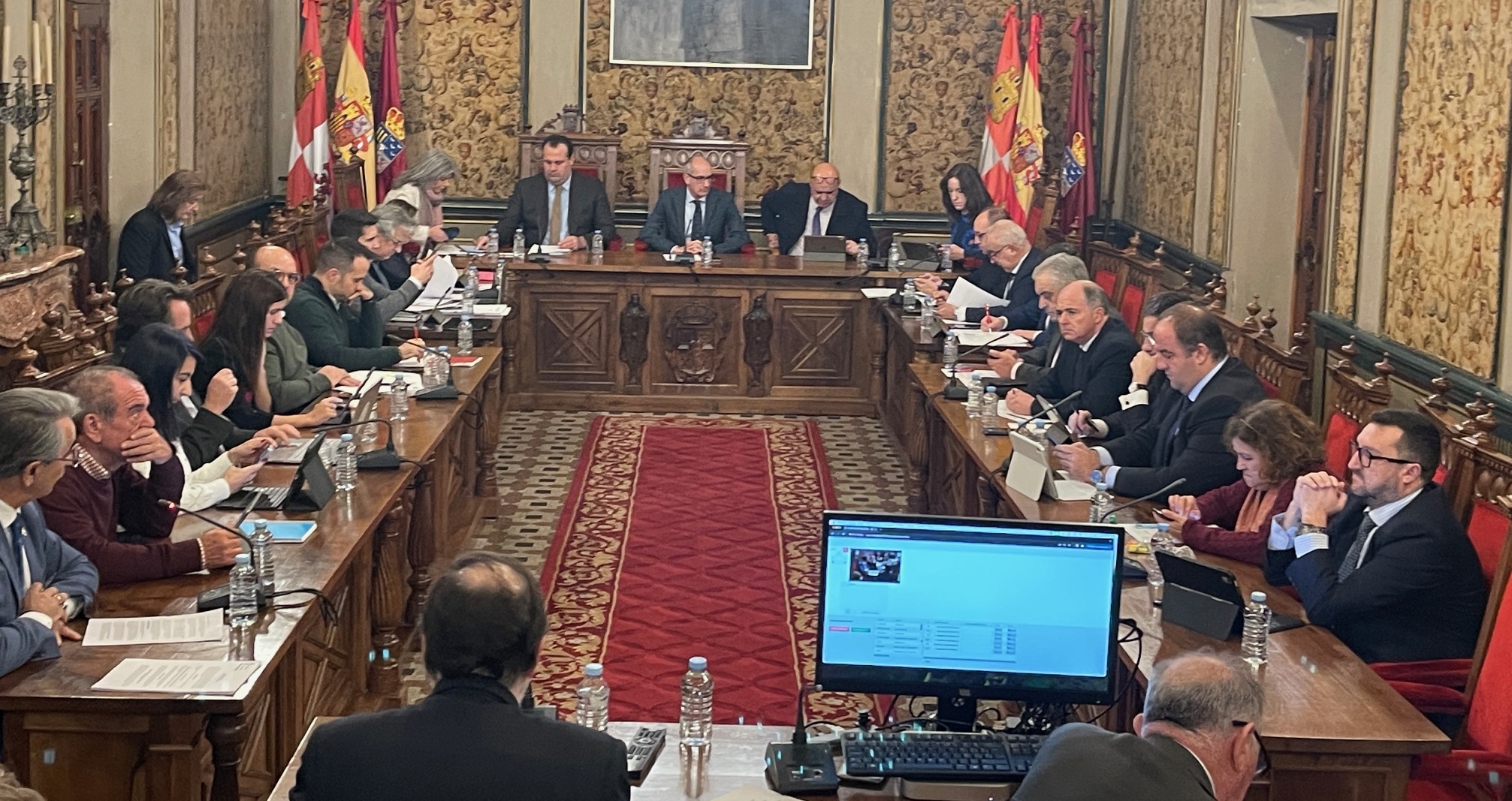 Imagen del pleno celebrado el 30 de diciembre de 2025.