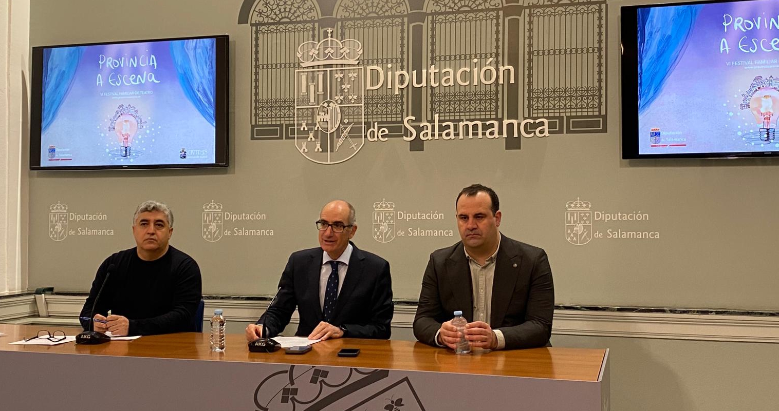 Autoridades en la presentación de 