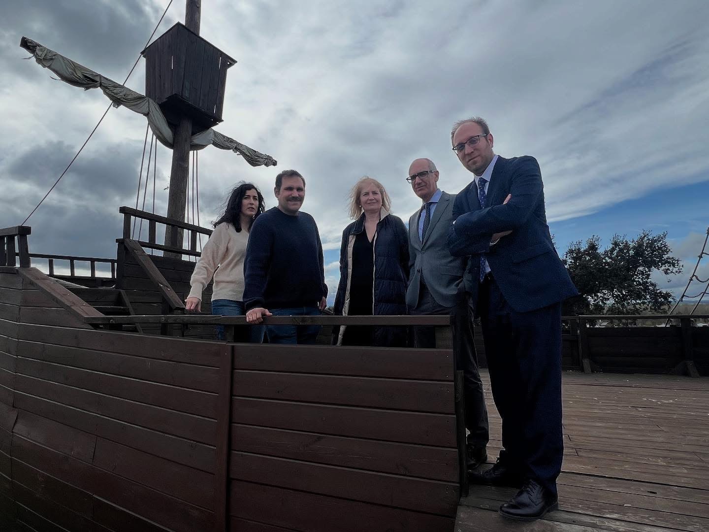 El presidente de la Diputación de Salamanca visita los estudios de Rodriwood y muestra su apoyo al cine en la provincia